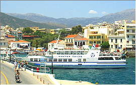 Agios Nicolaos: Port and Dikti mountains